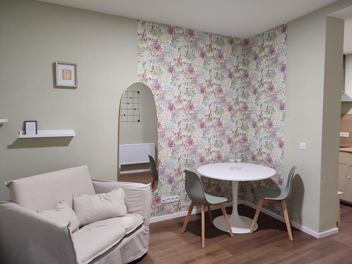 Leeuwerik Studio Apartment Антверпен Екстериор снимка
